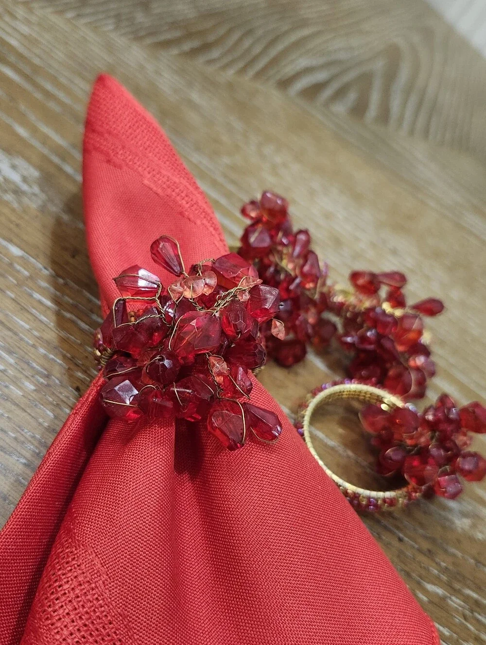 Vintage Pier 1 Napkin Rings Gold & Red Beaded Set of 4 - And 4 Red Napkins
